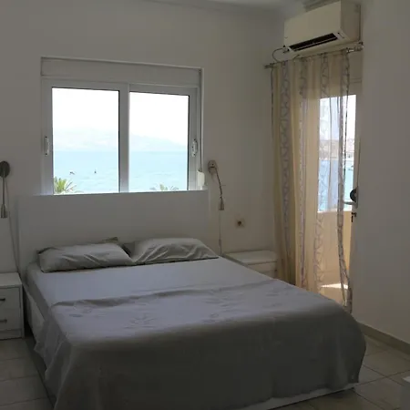 Apartment Robin Sea View