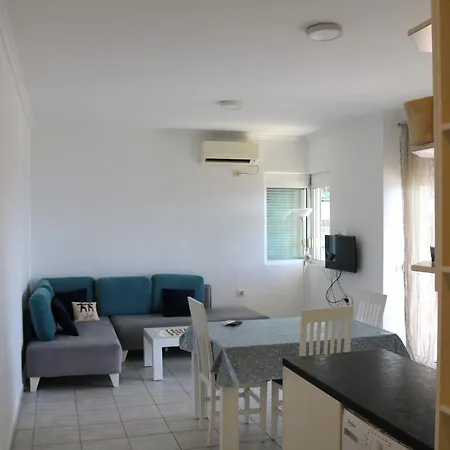 Robin Sea View Apartment Sarande