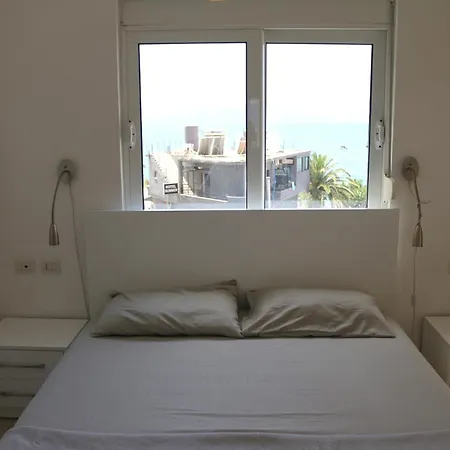 Apartment Robin Sea View Sarande
