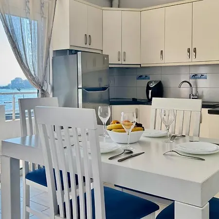 아파트 Robin Sea View Sarandë