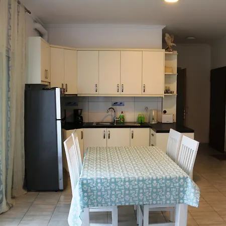 Apartment Robin Sea View Sarande